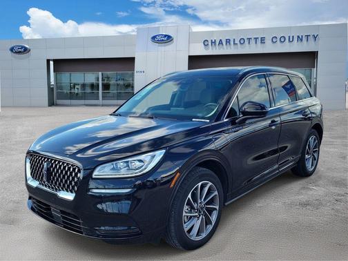 Black Metallic 2022 Lincoln Corsair Grand Touring