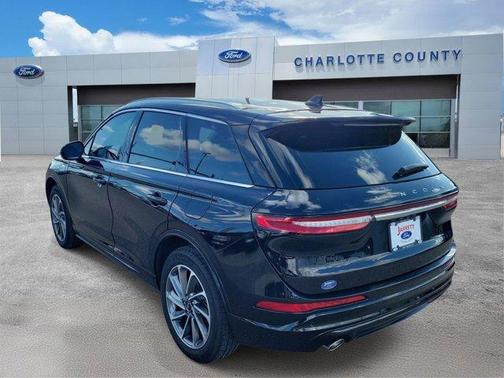 Black Metallic 2022 Lincoln Corsair Grand Touring