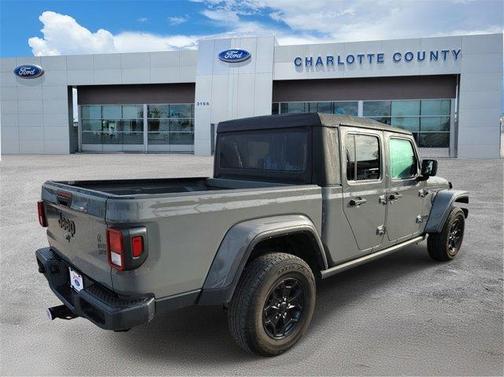2022 Jeep Gladiator Sport