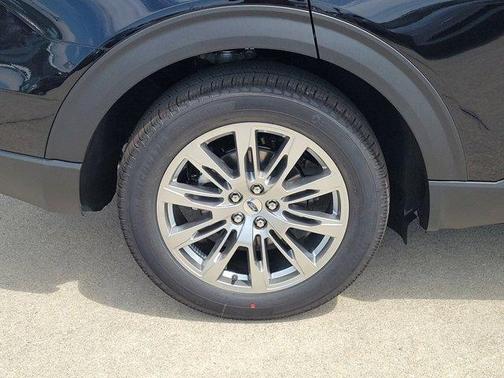 Agate Black Metallic 2026 Ford Explorer Platinum