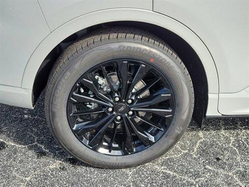 2026 Ford Escape ST-Line Elite