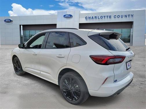 2026 Ford Escape ST-Line Elite