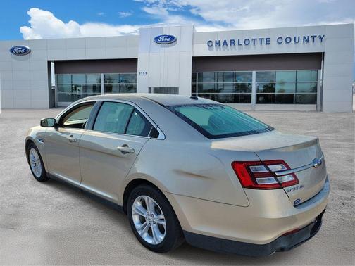 White Gold 2017 Ford Taurus SE