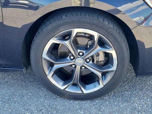 Dark Ash Metallic 2023 Chevrolet Malibu LT