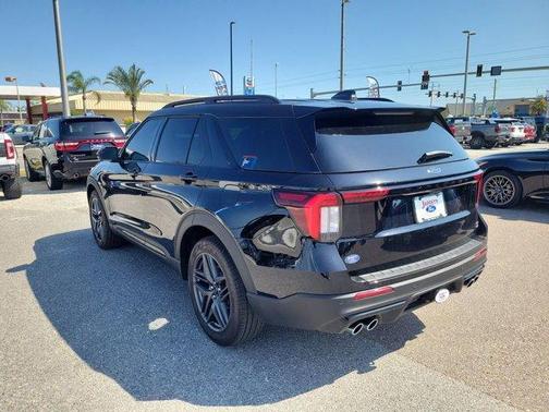 Agate Black Metallic 2026 Ford Explorer ST
