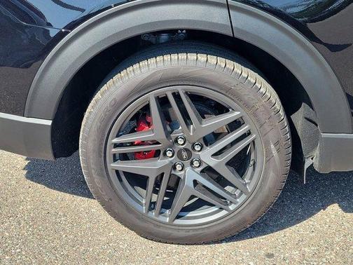 Agate Black Metallic 2026 Ford Explorer ST