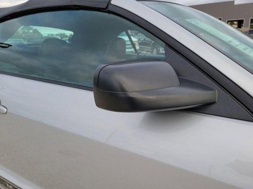 2006 Ford Mustang V6