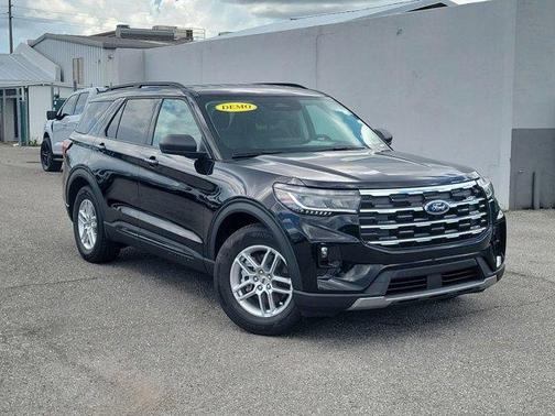 Agate Black Metallic 2026 Ford Explorer Active