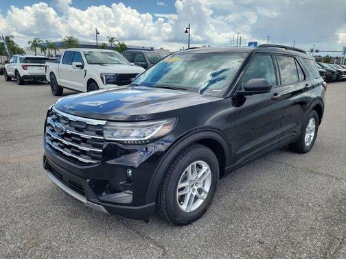 Agate Black Metallic 2026 Ford Explorer Active