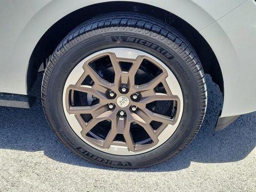 White Metallic 2026 Ford Expedition King Ranch