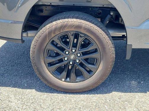 Carbonized Gray Metallic 2025 Ford F-150 Lariat