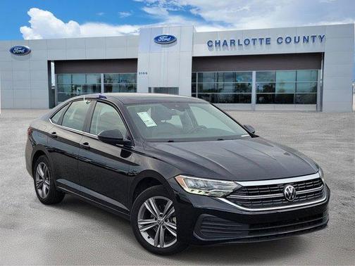Deep Black Pearl Effect 2024 Volkswagen Jetta 1.5T SE