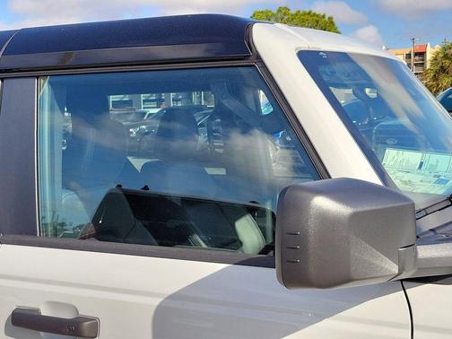 Avalanche Gray 2026 Ford Bronco Big Bend