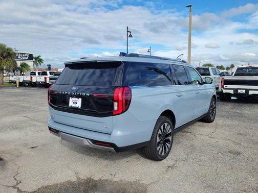 Glacier Gray Metallic 2026 Ford Expedition Max Platinum