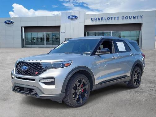 2022 Ford Explorer ST