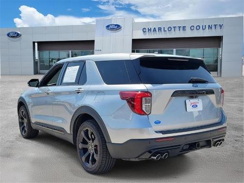 2022 Ford Explorer ST