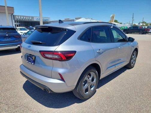 Iconic Silver Metallic 2024 Ford Escape ST-Line
