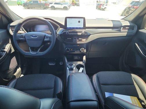 Iconic Silver Metallic 2024 Ford Escape ST-Line