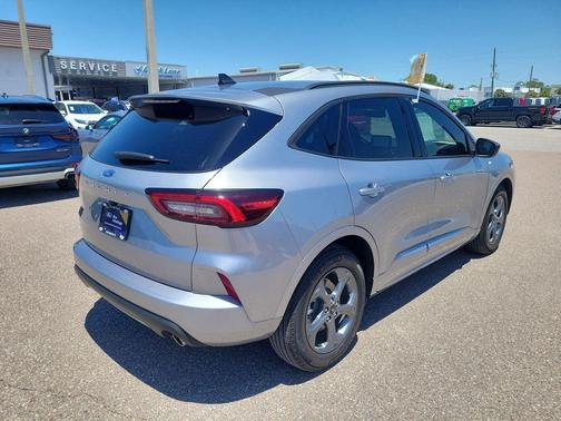 Iconic Silver Metallic 2024 Ford Escape ST-Line
