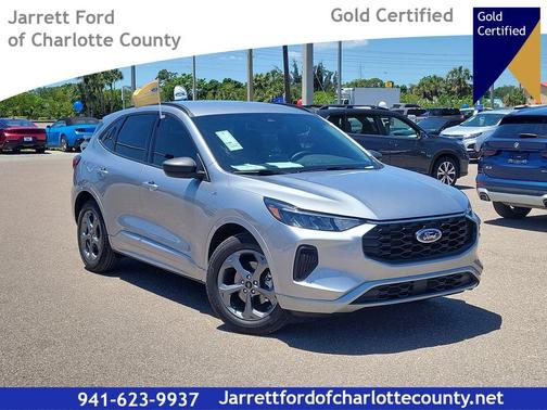 Iconic Silver Metallic 2024 Ford Escape ST-Line
