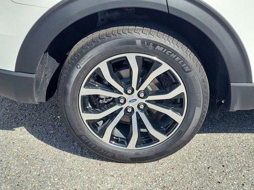 Star White 2026 Ford Explorer ST-Line