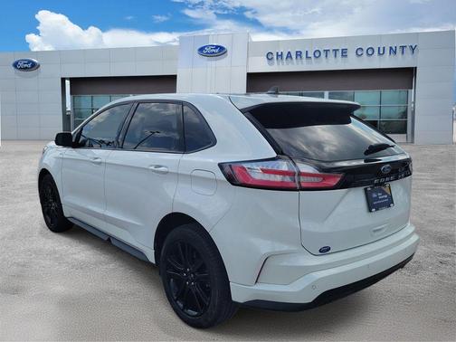 White Metallic 2024 Ford Edge ST Line