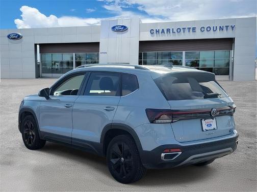 2025 Volkswagen Taos 1.5T SE