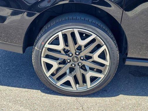 Agate Black Metallic 2026 Ford Expedition Max Platinum
