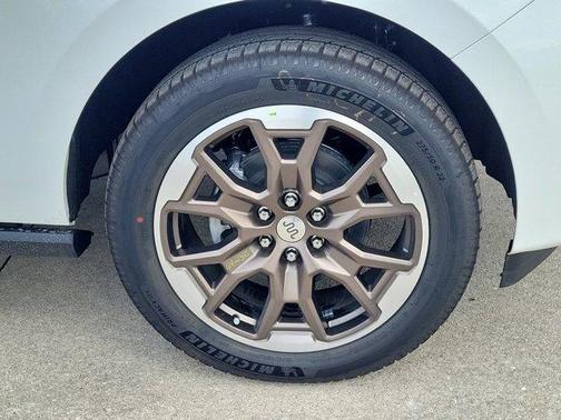 Star White 2026 Ford Expedition Max King Ranch