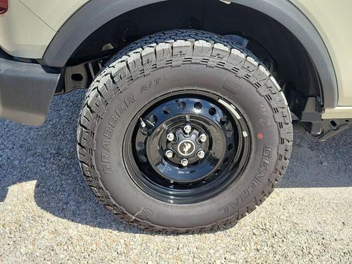 Desert Sand 2026 Ford Bronco Big Bend