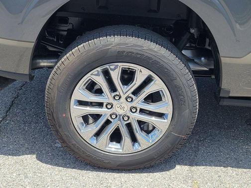 Carbonized Gray Metallic 2026 Ford F-150 King Ranch