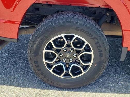 Chili Pepper Red 2023 Ford F-150 XLT