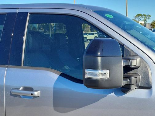 Iconic Silver Metallic 2025 Ford F-150 Lariat