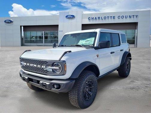 Oxford White 2026 Ford Bronco Badlands