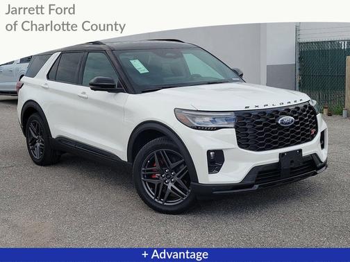 Star White 2025 Ford Explorer ST