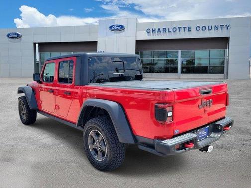 Firecracker Red Clearcoat 2021 Jeep Gladiator Rubicon