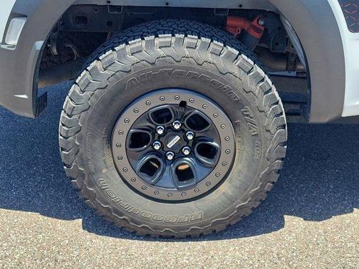 Oxford White 2023 Ford F-150 Raptor