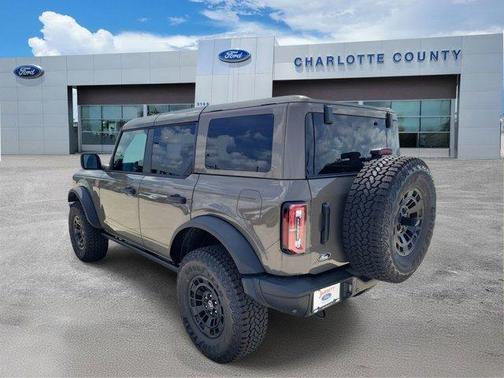 Gray 2026 Ford Bronco Badlands
