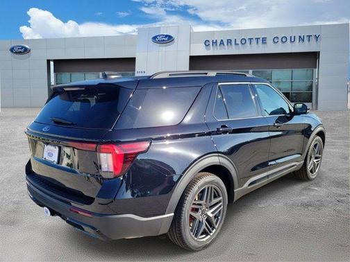 Agate Black Metallic 2026 Ford Explorer ST-Line