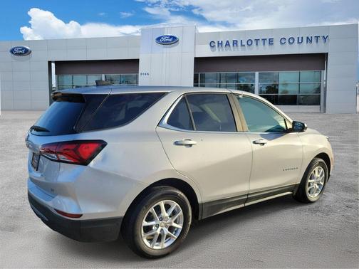 Silver Ice Metallic 2022 Chevrolet Equinox 1LT