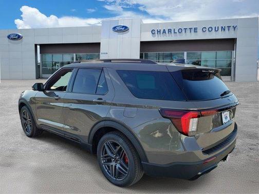 Gray 2026 Ford Explorer ST-Line