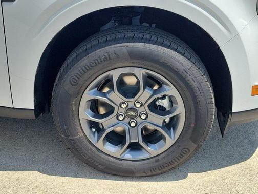 Oxford White 2026 Ford Maverick XLT