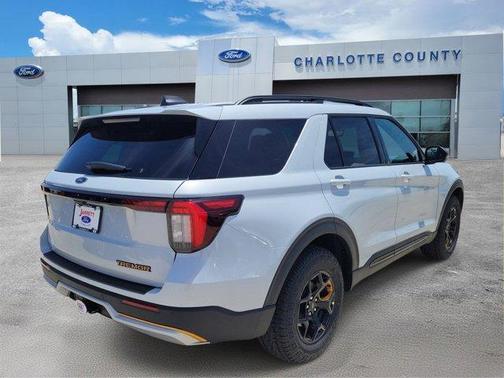 Space White Metallic 2026 Ford Explorer Tremor