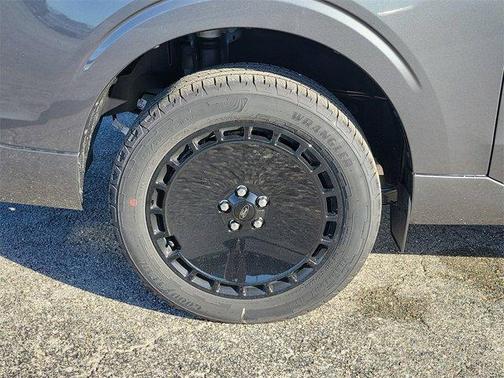 2025 Ford Maverick Lobo Standard