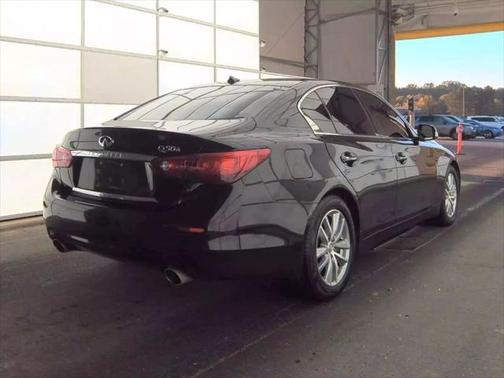 2015 INFINITI Q50 Premium