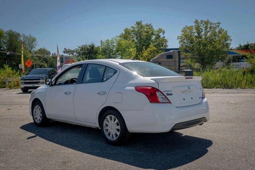 2016 Nissan Versa 1.6 SV