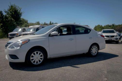 2016 Nissan Versa 1.6 SV
