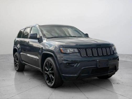 2017 Jeep Grand Cherokee Altitude