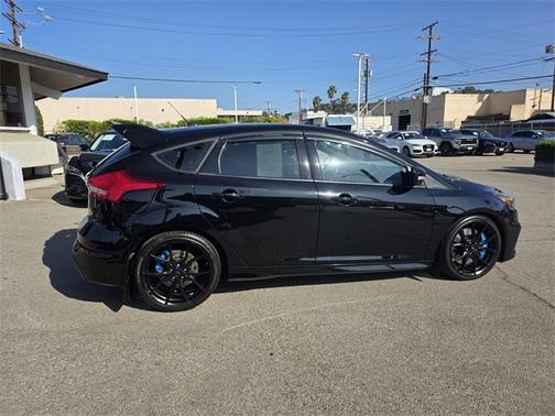2017 Ford Focus RS BASE