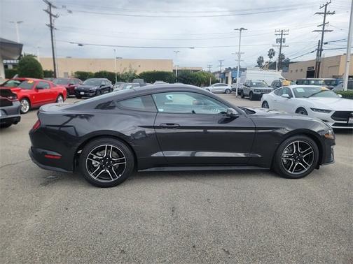2022 Ford Mustang ECOBOOST PREMIUM